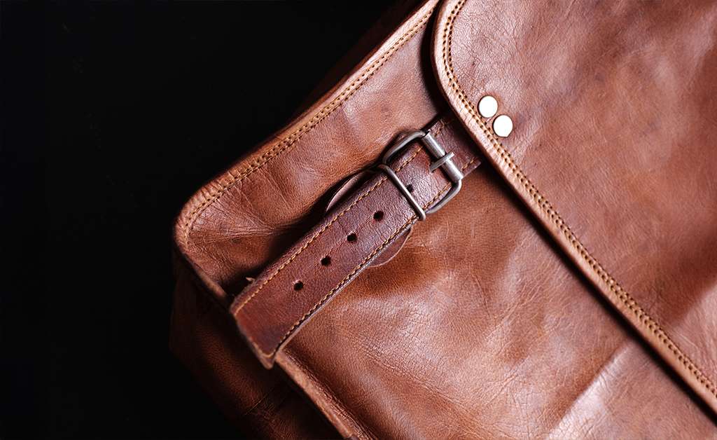 leather crossbody bags manufacturers in mumbai